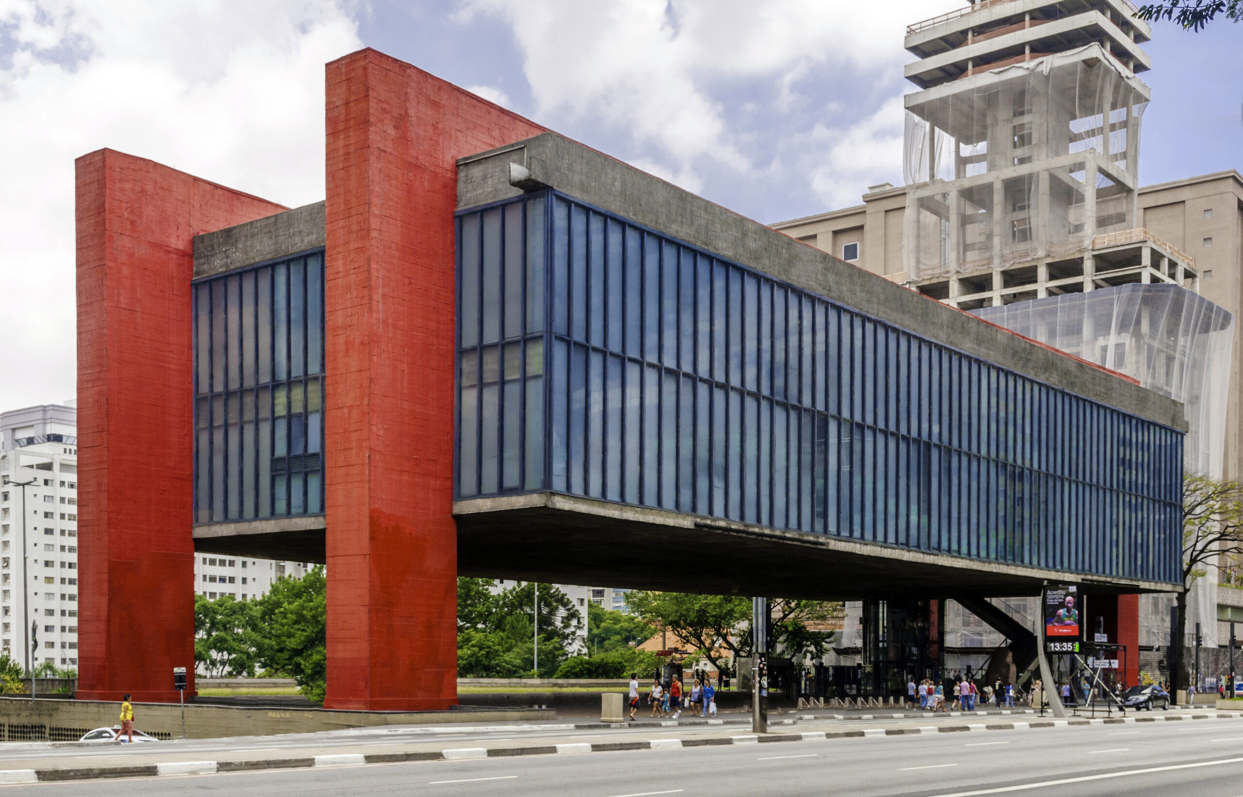 No momento, você está visualizando Passeios Culturais: Museu de Arte de São Paulo Assis Chateaubriand (MASP)